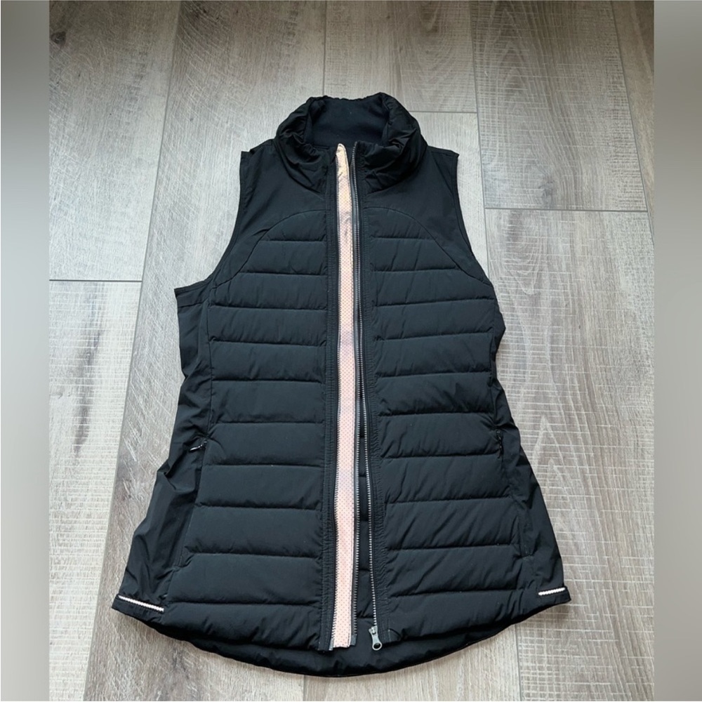 Lululemon Fluffed Up Vest in Black Size 6 - Picture 2 of 6